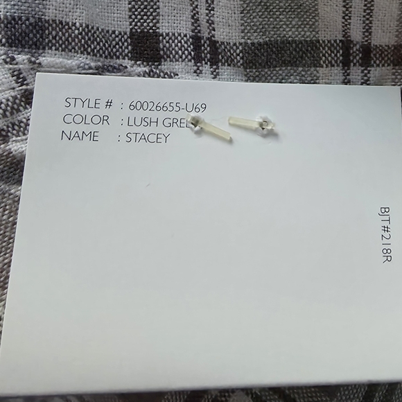 Gloria Vanderbilt "Stacey" Shorts, Lush Green Plaid, Size 18 - Picture 5 of 8